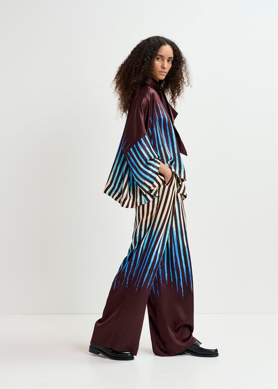 Bruine, blauwe en ecru oversized top met strikkraag