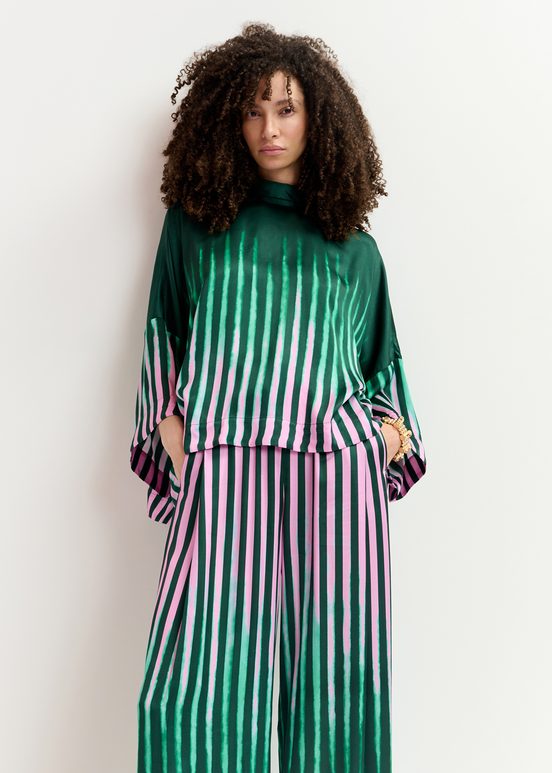 Top oversize con lazo, verde oscuro, verde y rosa