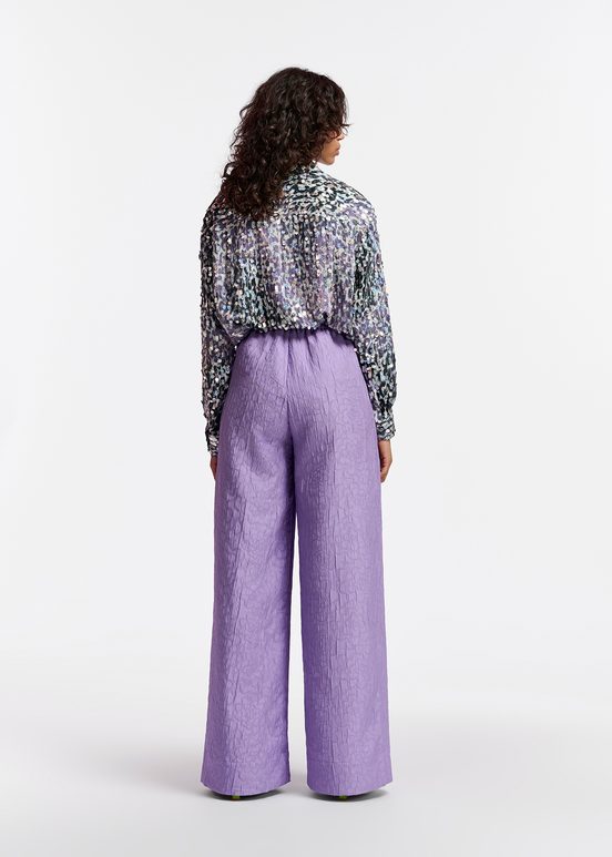 Pantalon large en jacquard fleuri lilas