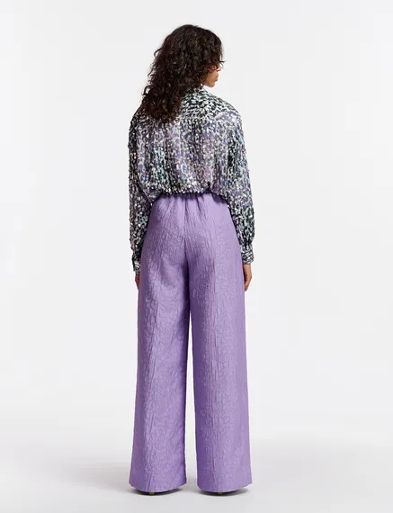 Pantalon large en jacquard fleuri lilas