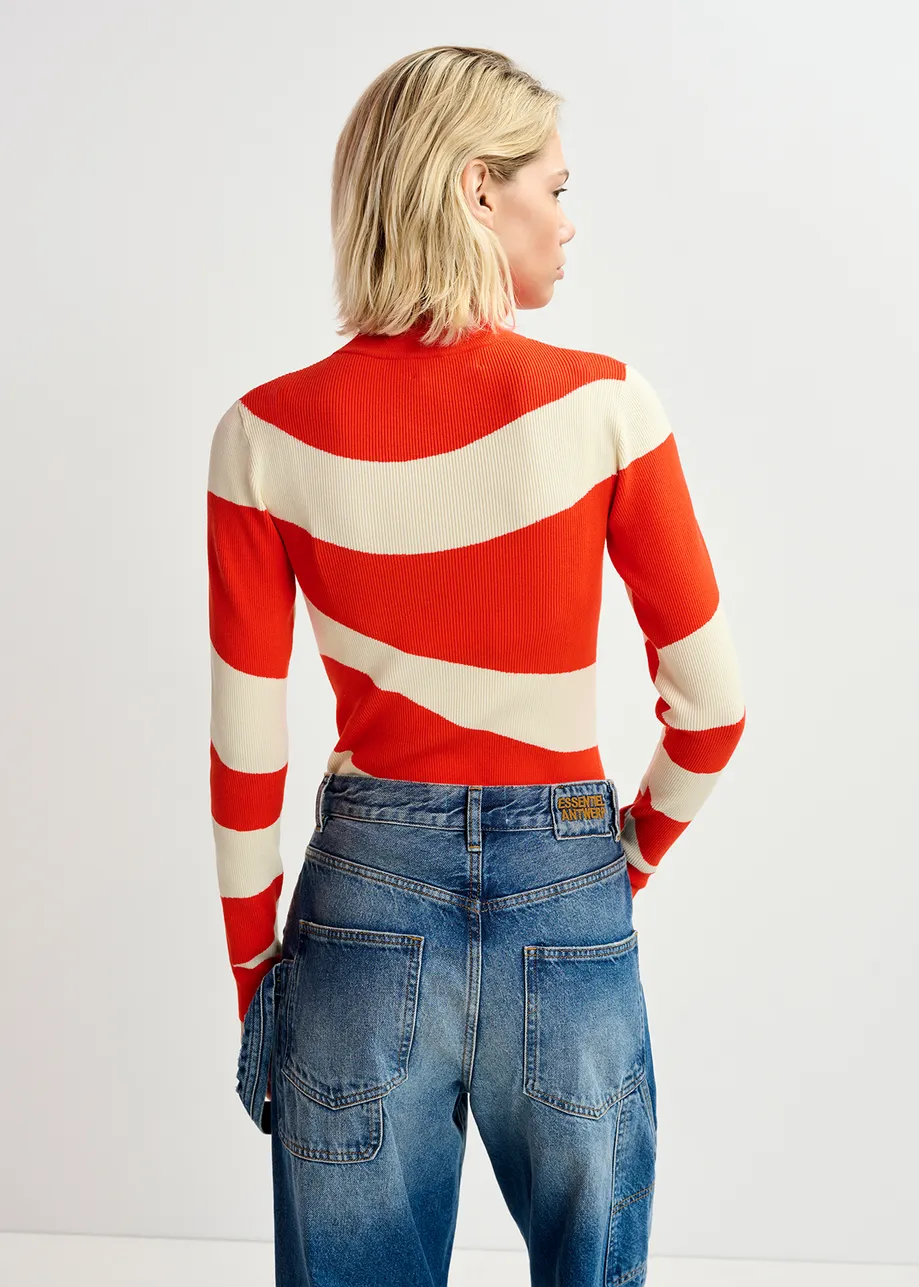 Rood en ecru gestreepte trui met ribbels