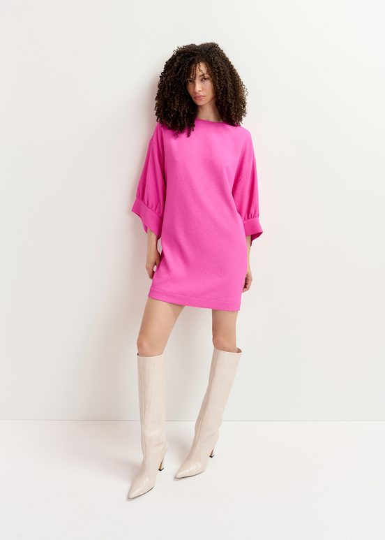 Fuchsia mini-jurk met brede mouwen