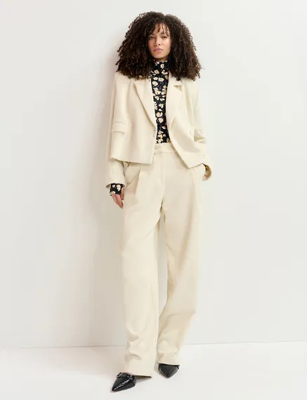 Cropped Cord-Blazer in Ecru