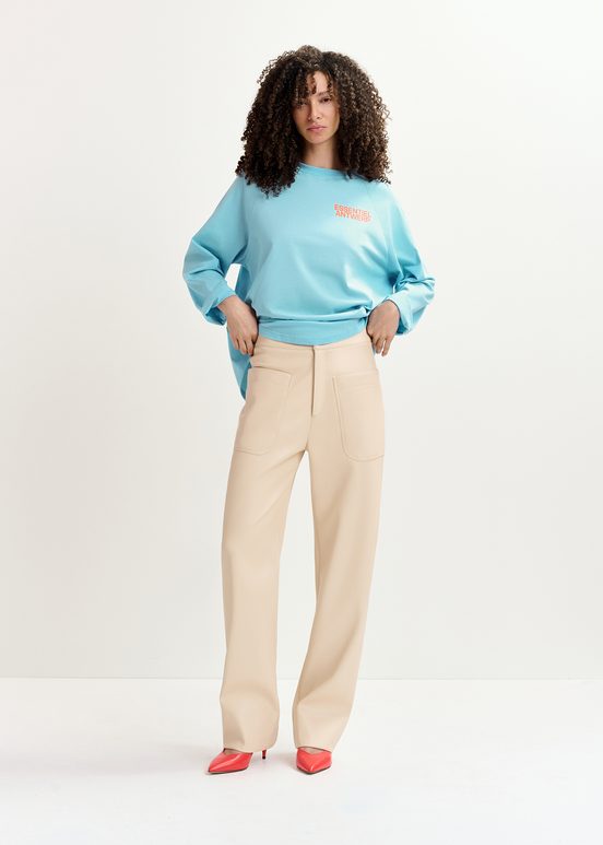 Pantalon droit en faux cuir écru