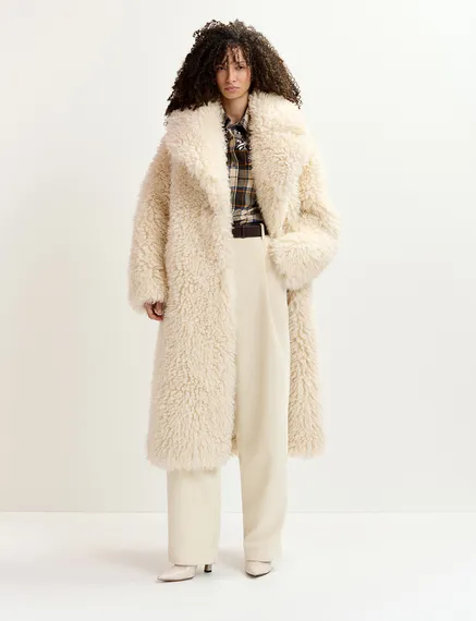 Manteau écru oversize en faux shearling