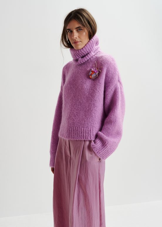 Mauve turtleneck knit sweater