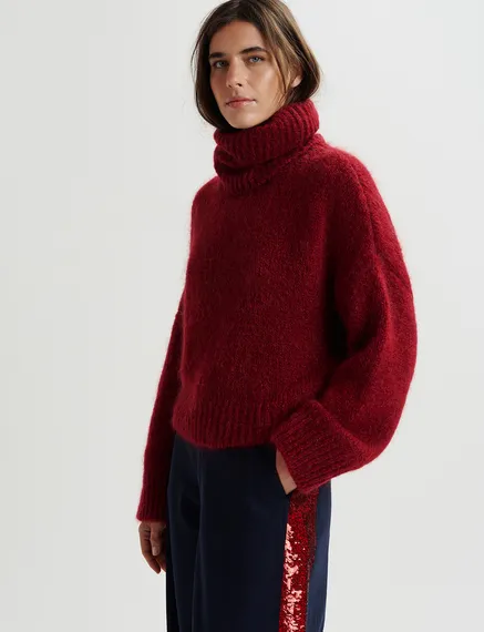 Burgundy turtleneck knit sweater