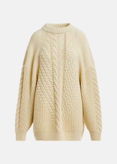 Ecrufarbener Oversized Strickpullover mit Zopfmuster