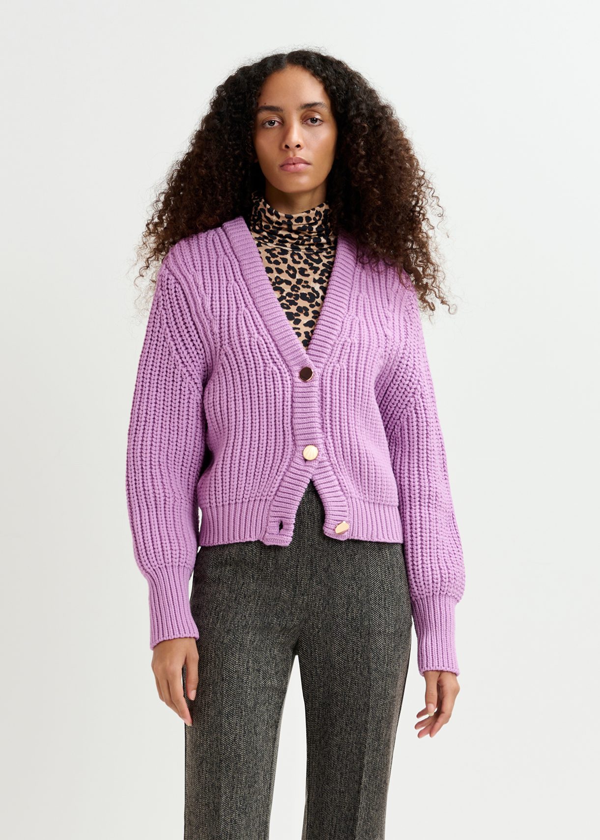 Mauve chunky rib-knitted cardigan | Essentiel Antwerp United