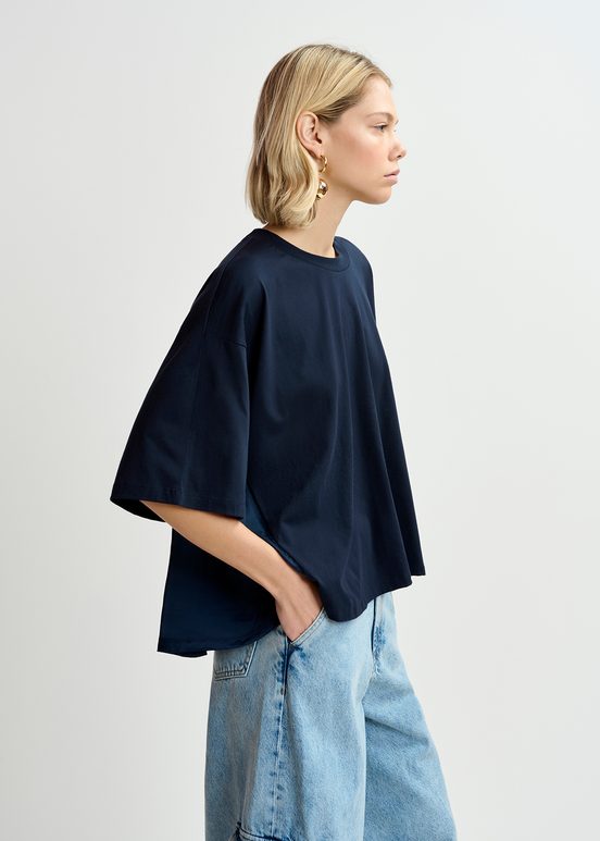 Marineblauw T-shirt met satijnen rug