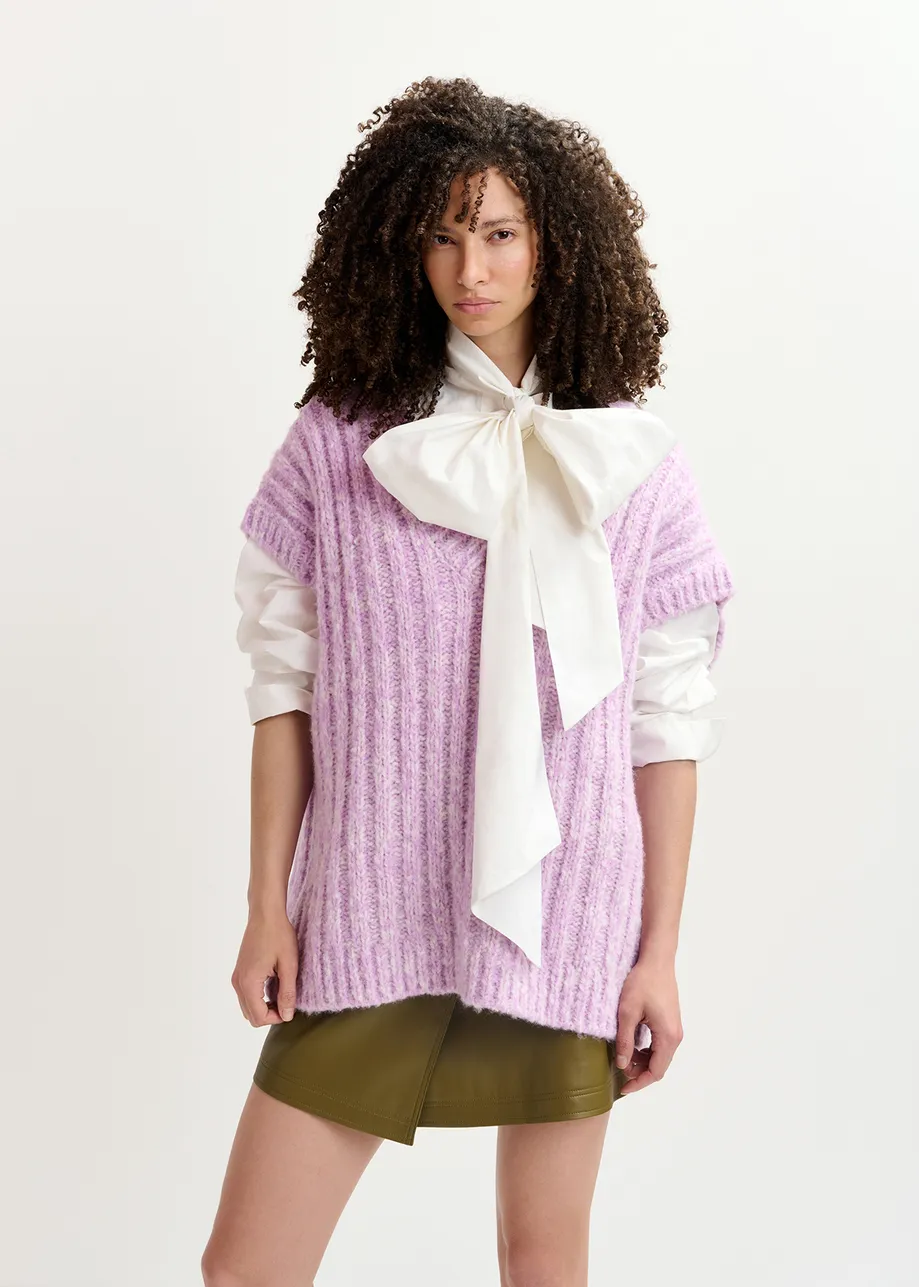 Mauve and ecru mélange sleeveless knit sweater