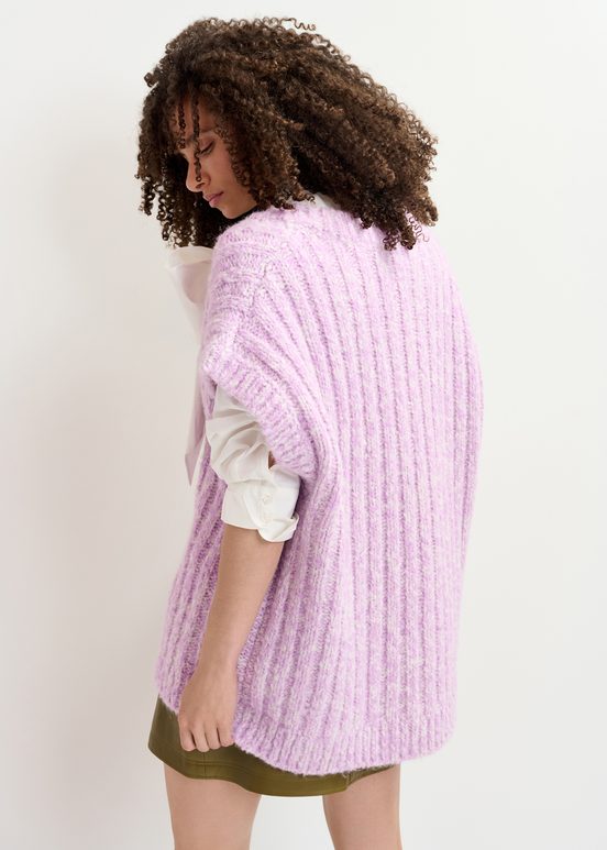 Mauve and ecru mélange sleeveless knit sweater