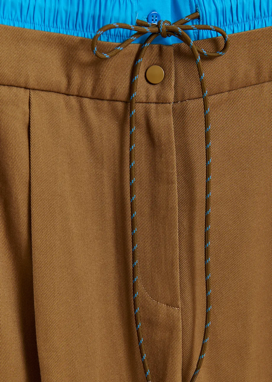 Pantalon à double taille brun et bleu