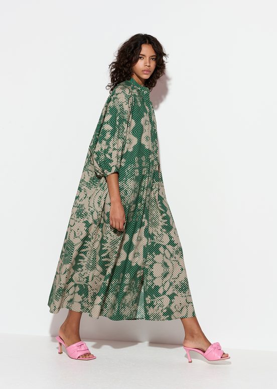 Robe maxi à imprimé géométrique beige et vert foncé