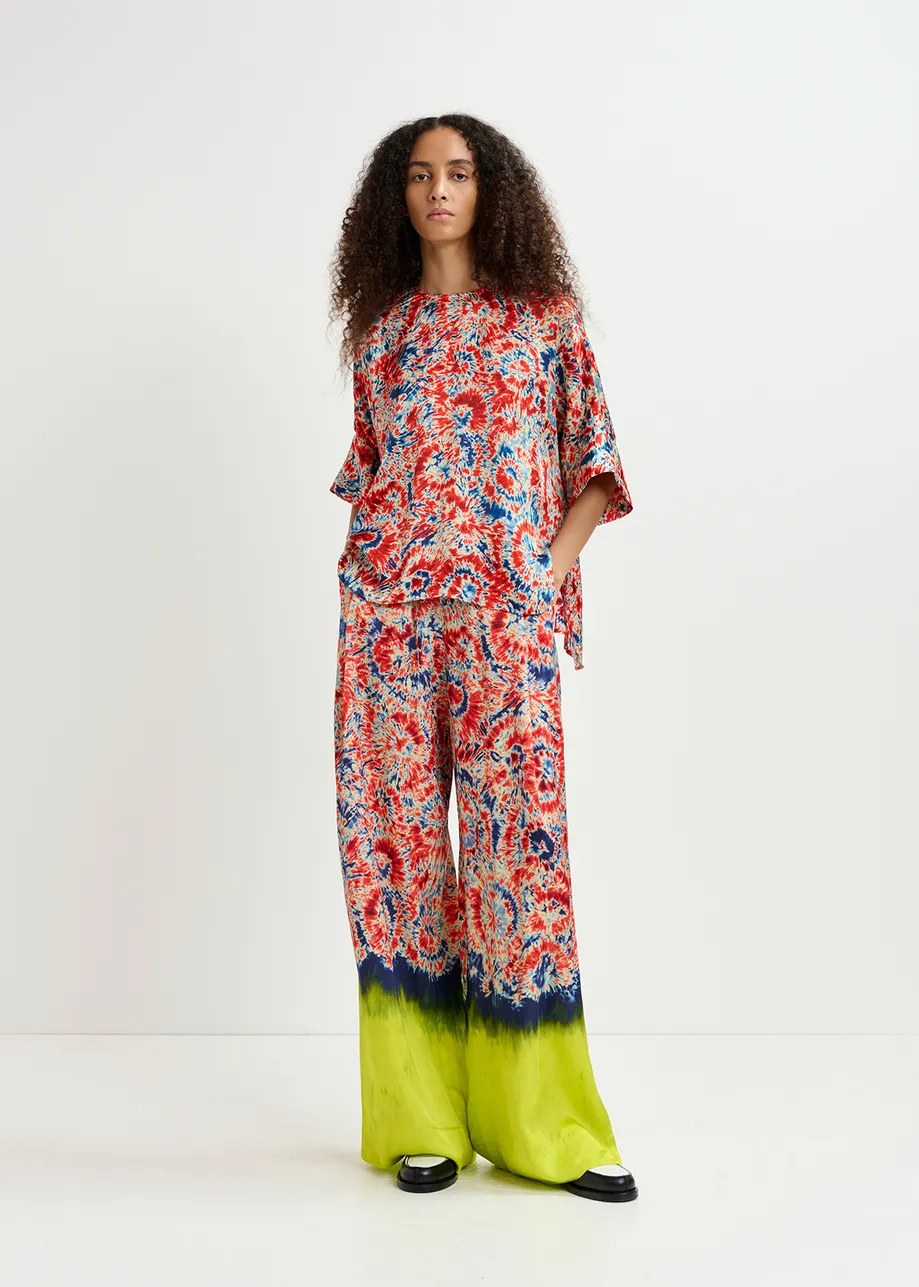 Top oversize rosso e blu con stampa tie-dye 