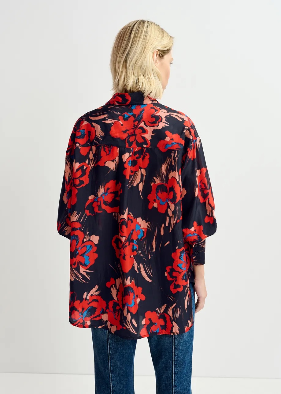 Chemise en soie noire à imprimé fleuri