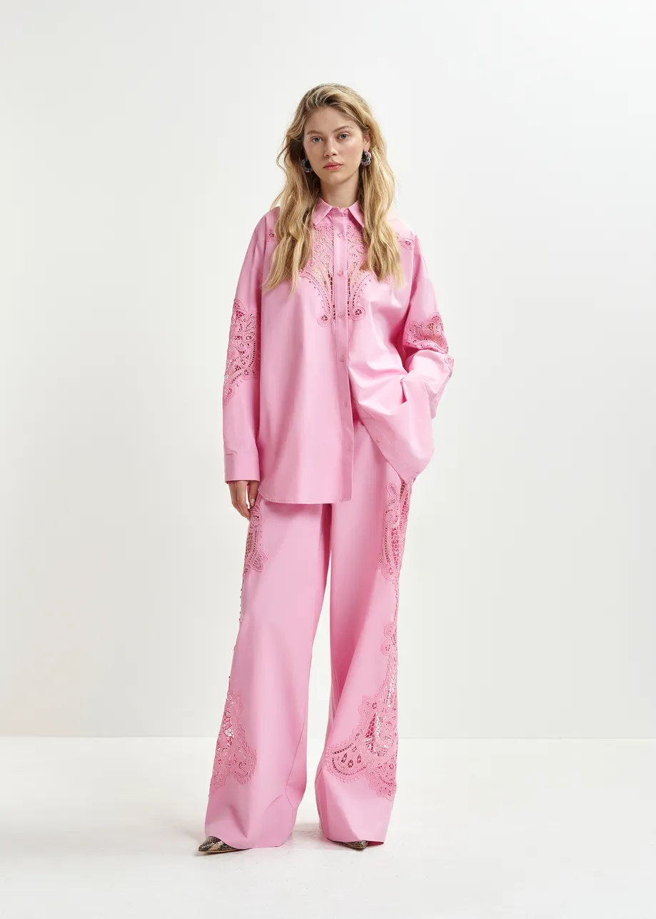 Pantalones anchos con bordado de encaje, rosa claro