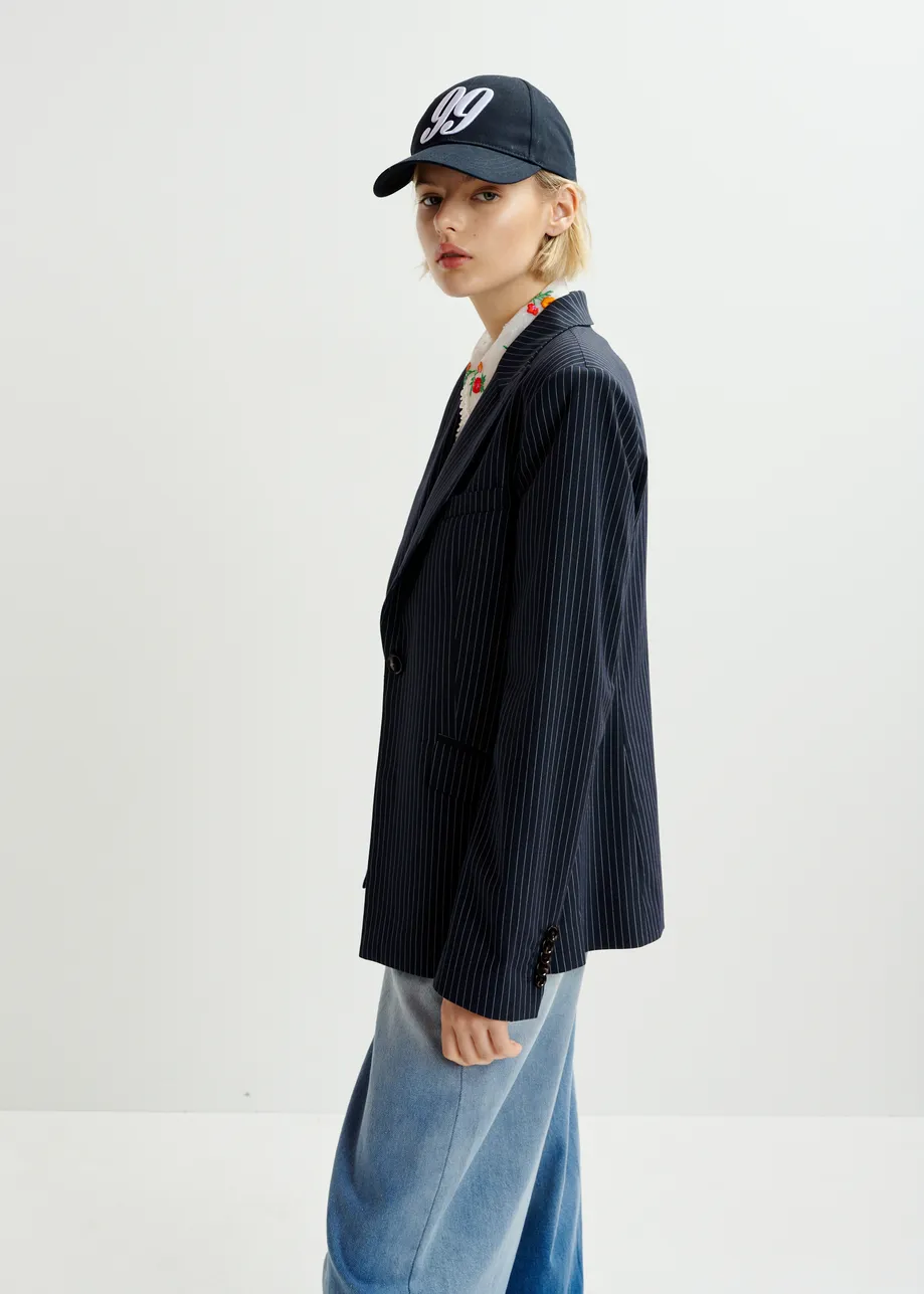 Dark blue and white pinstripe single-breasted blazer