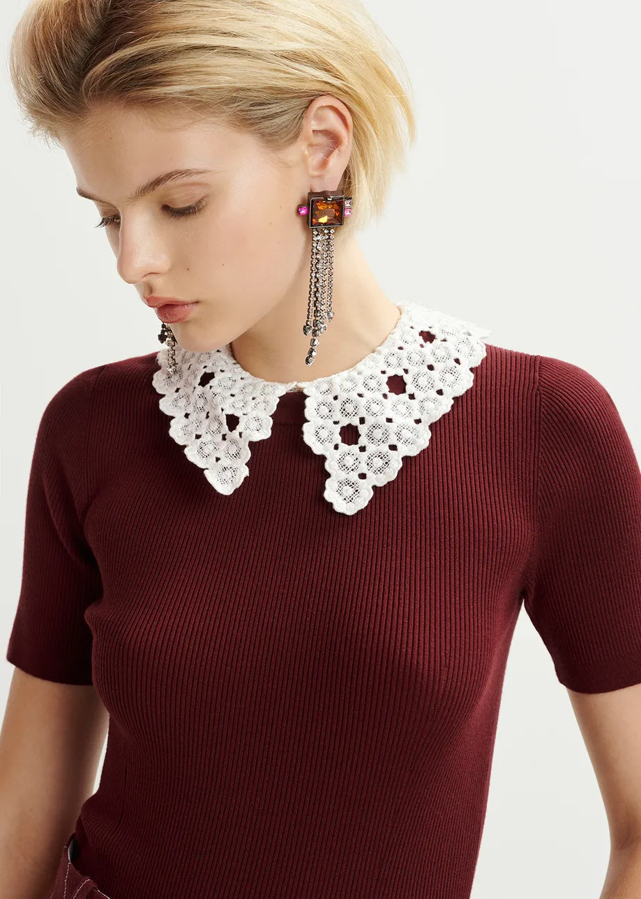 Burgundy ribbed knitted polo top with removable lace collar