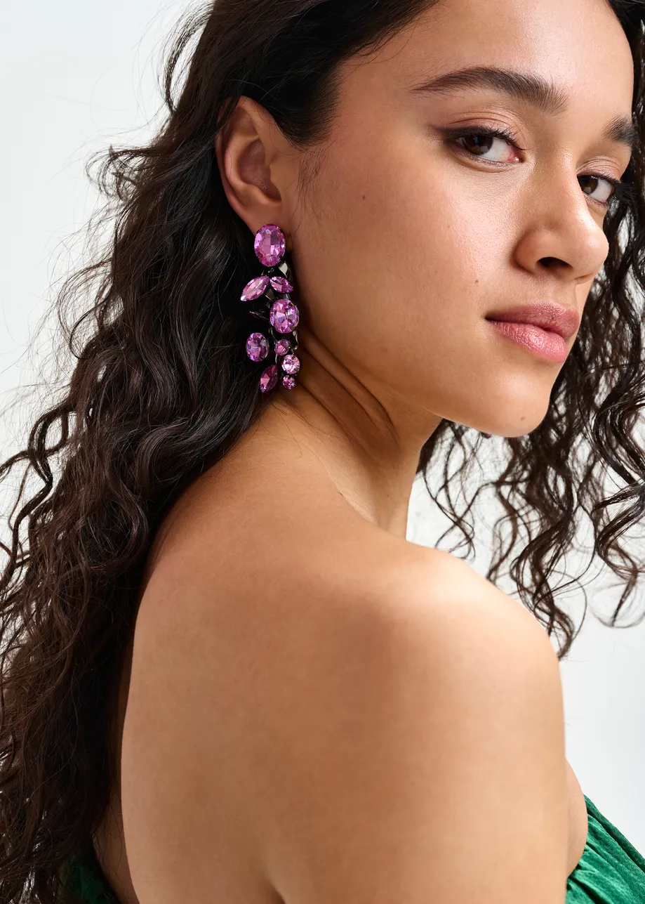 Orecchini a goccia con catena di strass ovali viola e argento