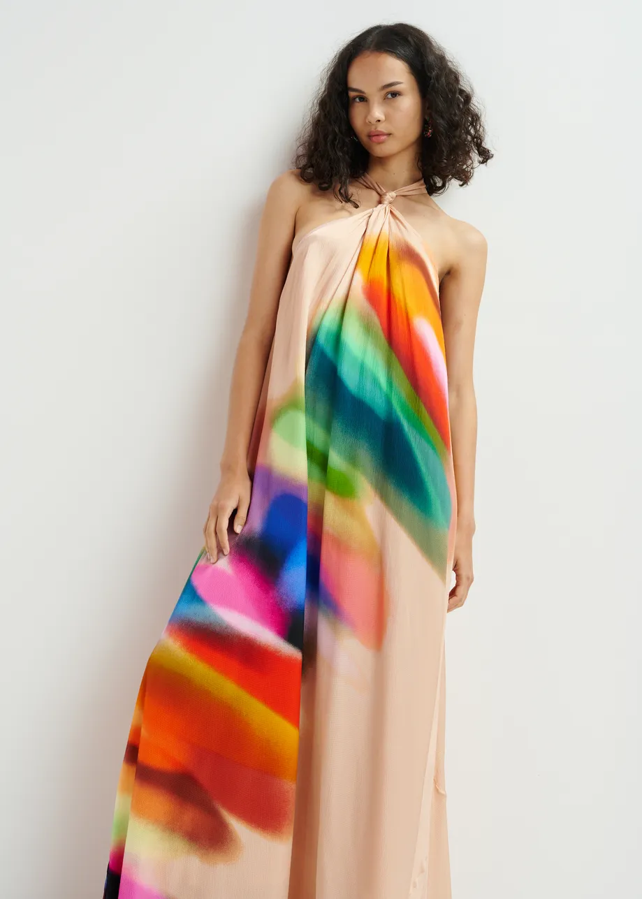 Maxi-abito con scollo all'americana color pesca chiaro e multicolore con dettaglio nodo