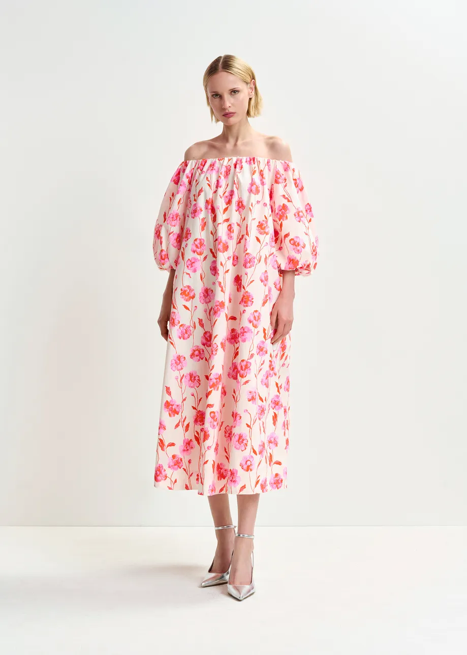 Robe mi-longue blanc cassé et rose à épaules nues