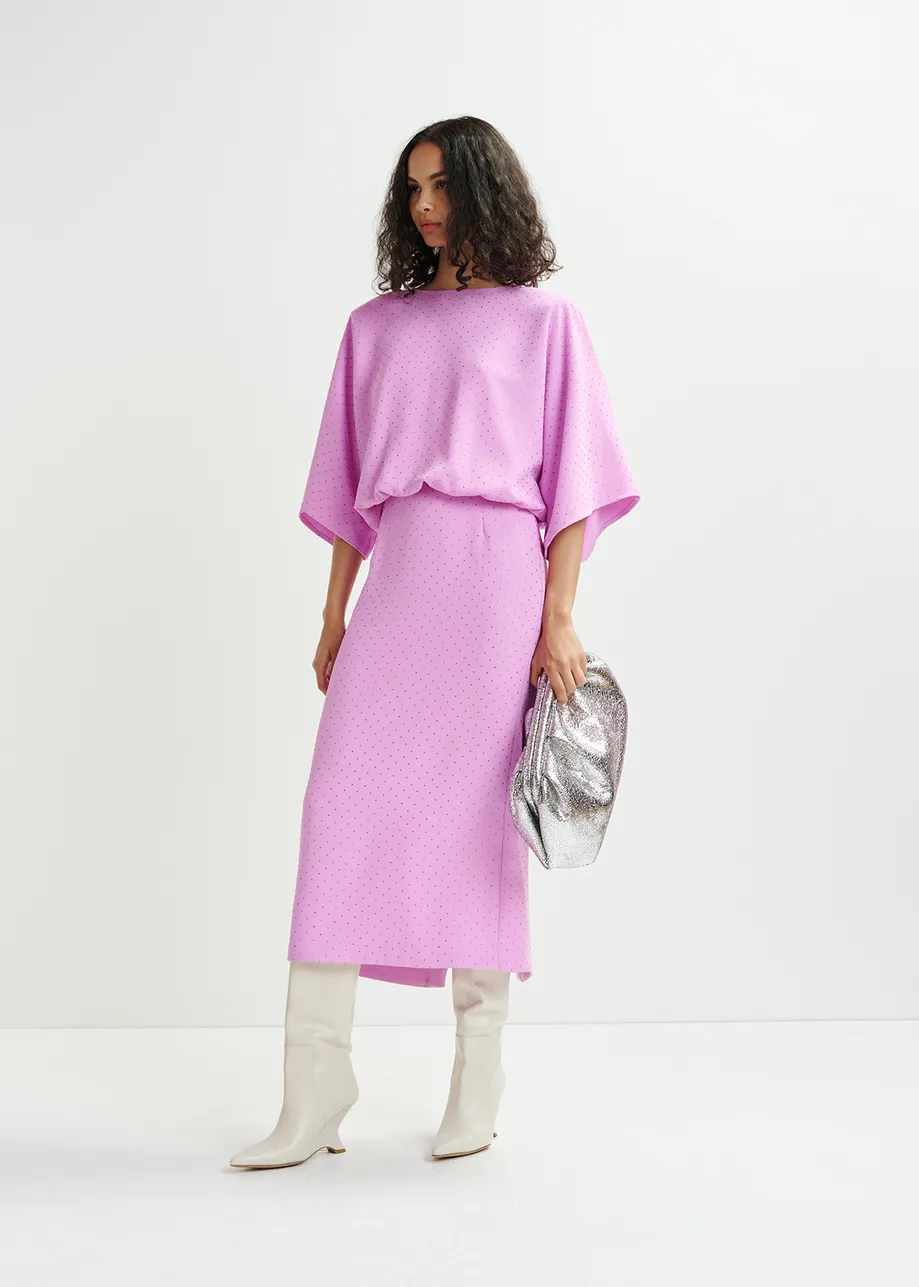 Lila Midikleid mit Strassverzierung