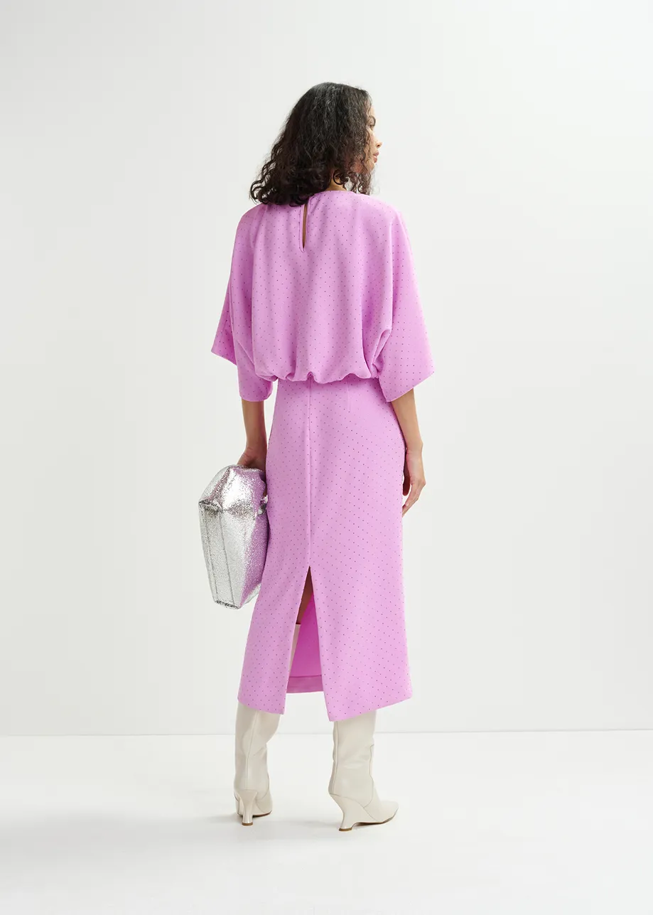 Lila Midikleid mit Strassverzierung