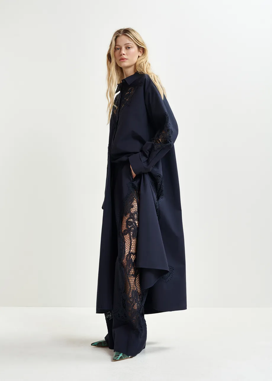 Vestido camisero de algodón con bordados, azul oscuro