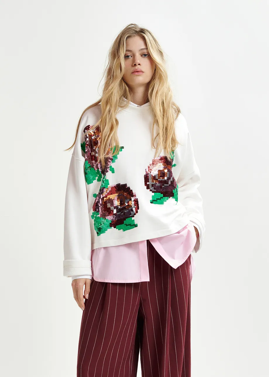 White, burgundy and green organic cotton sweatshirt with sequin embroideries