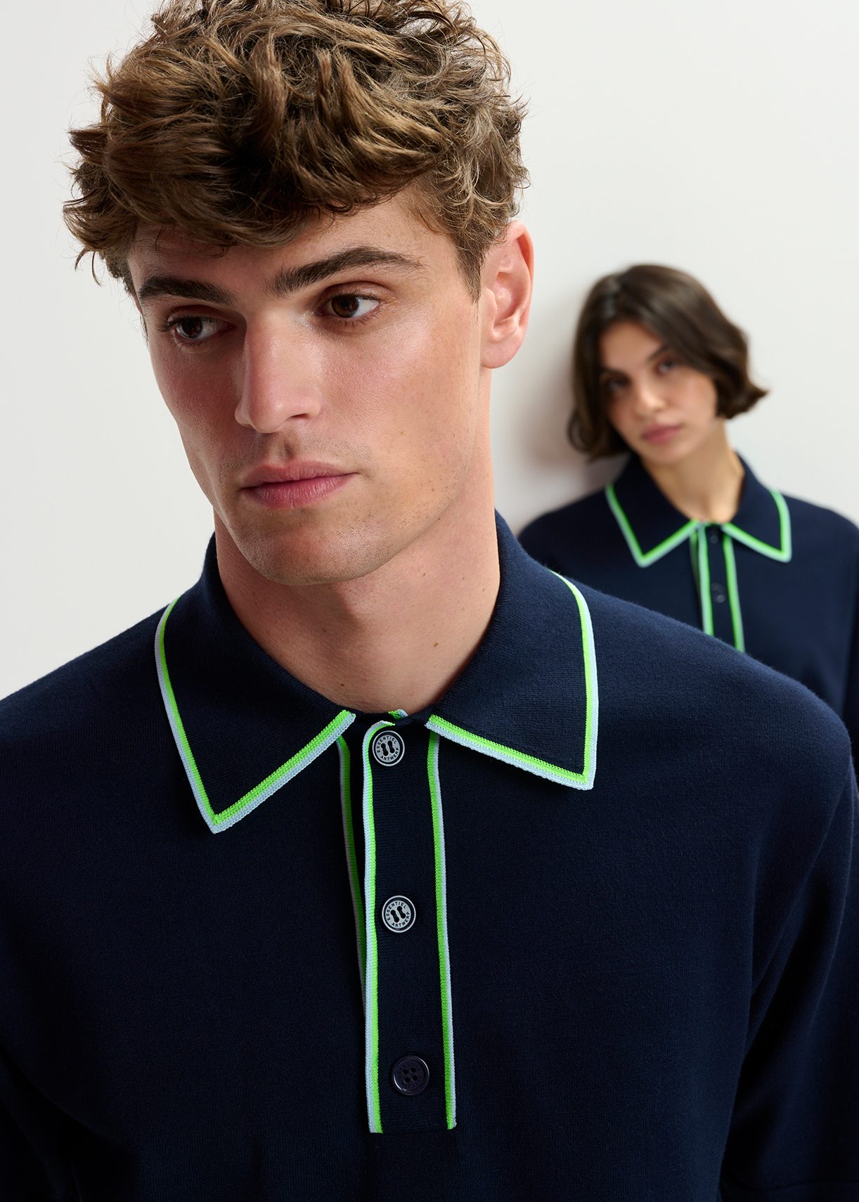 Dark blue, green and blue polo with contrasting collar | Essentiel