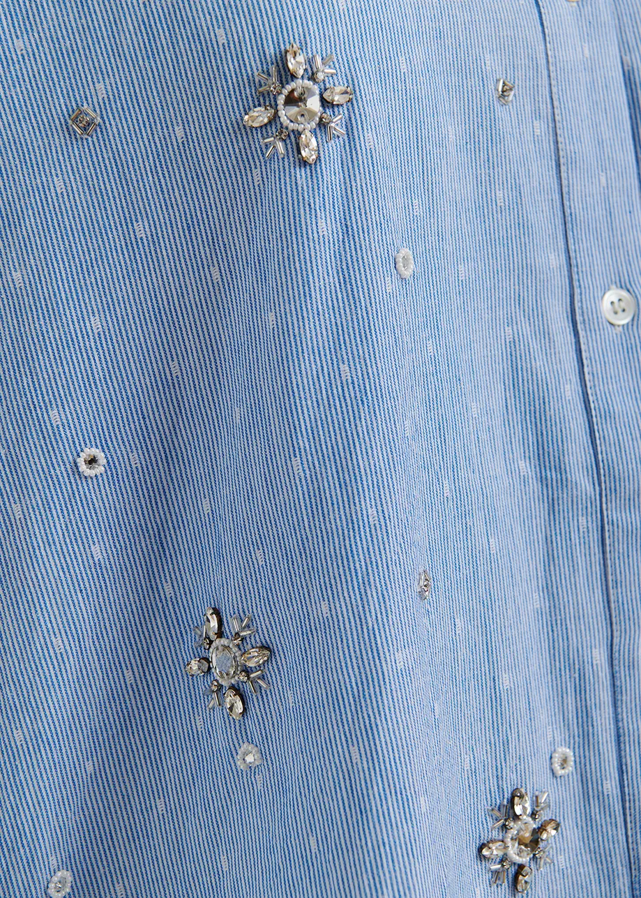 Camicia in cotone gessato blu e bianco con ricamo
