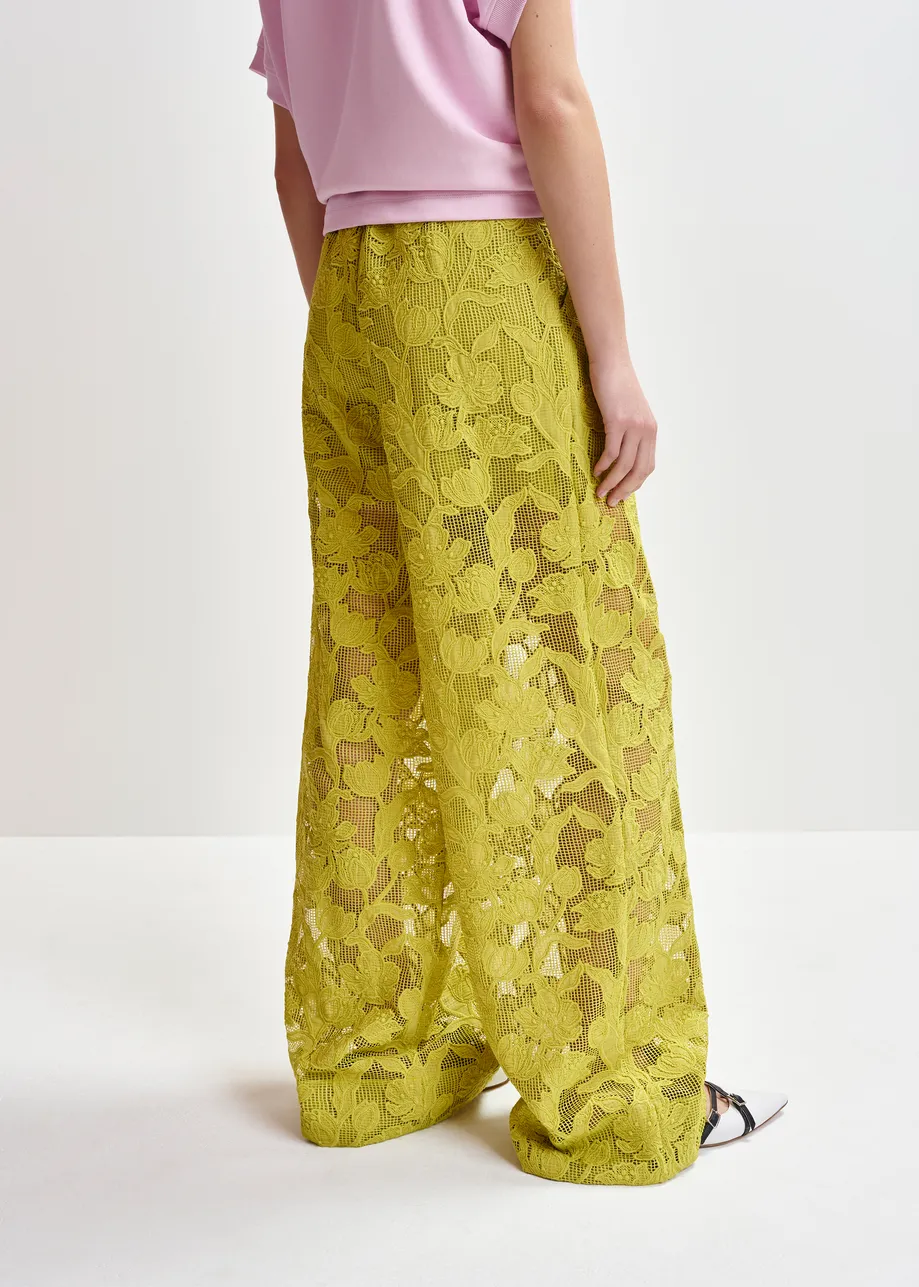 Gele kanten broek met brede pijpen