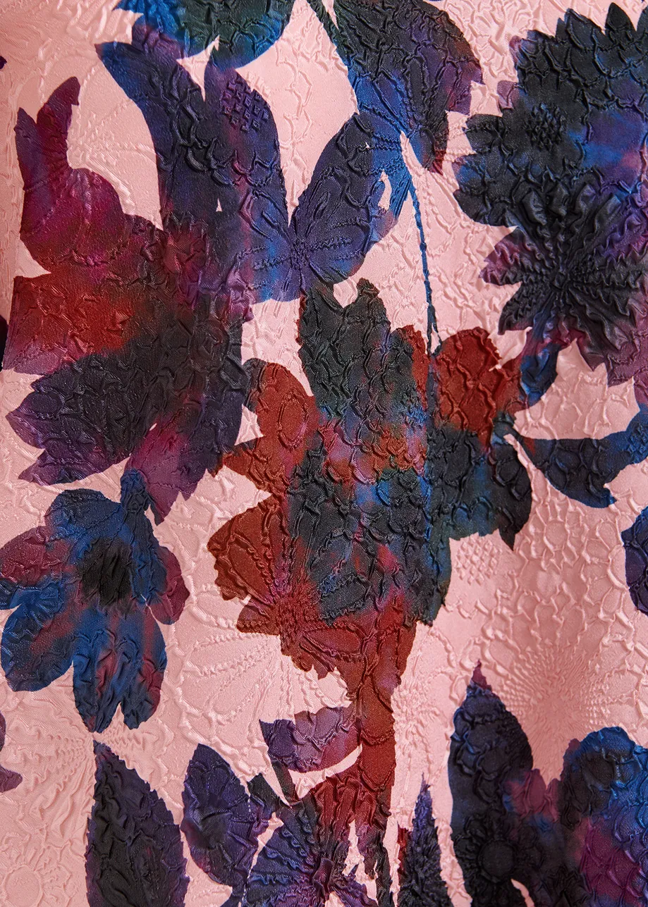 Haut en jacquard rose poudré, violet foncé et bleu foncé à manches volumineuses