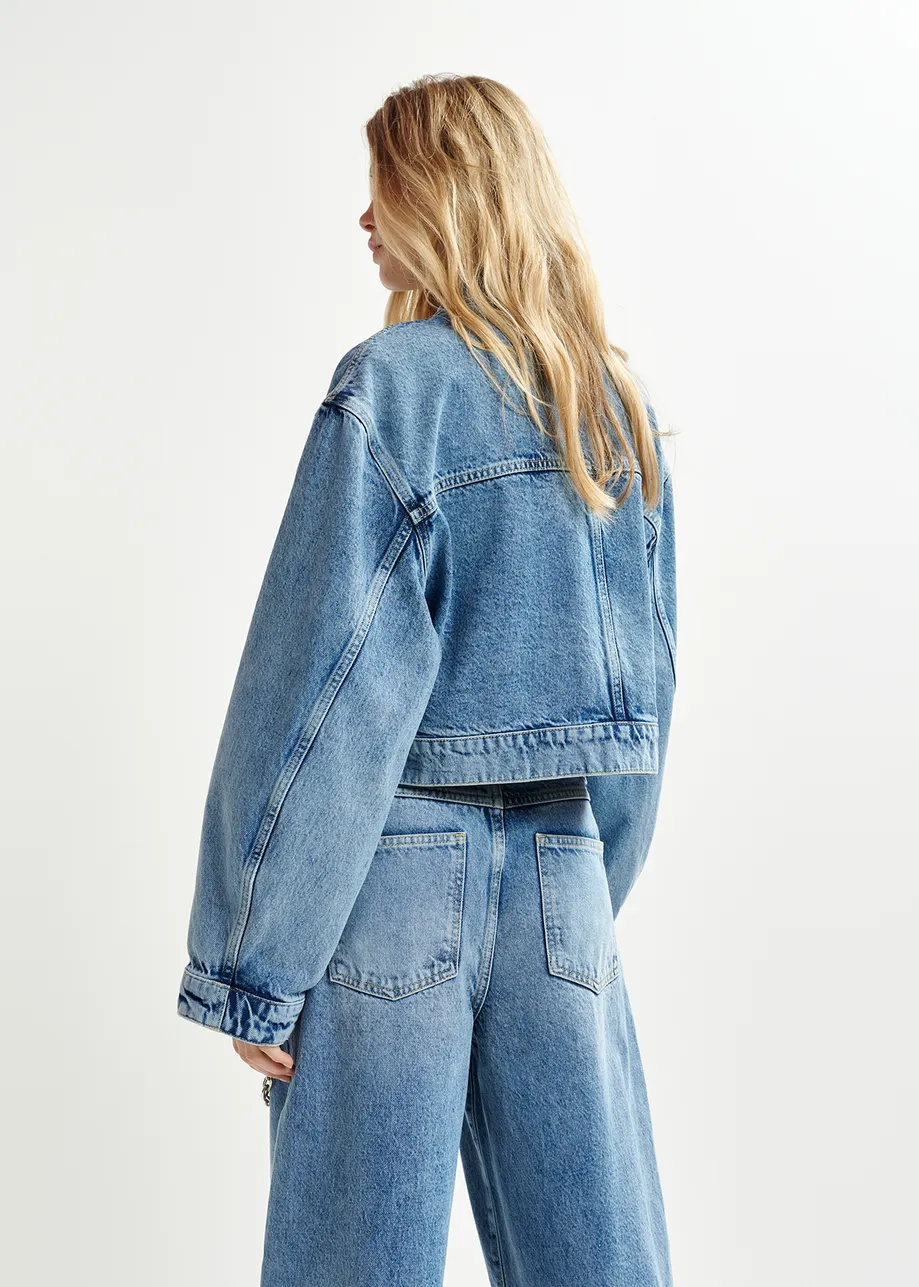 Giacca cropped in denim blu