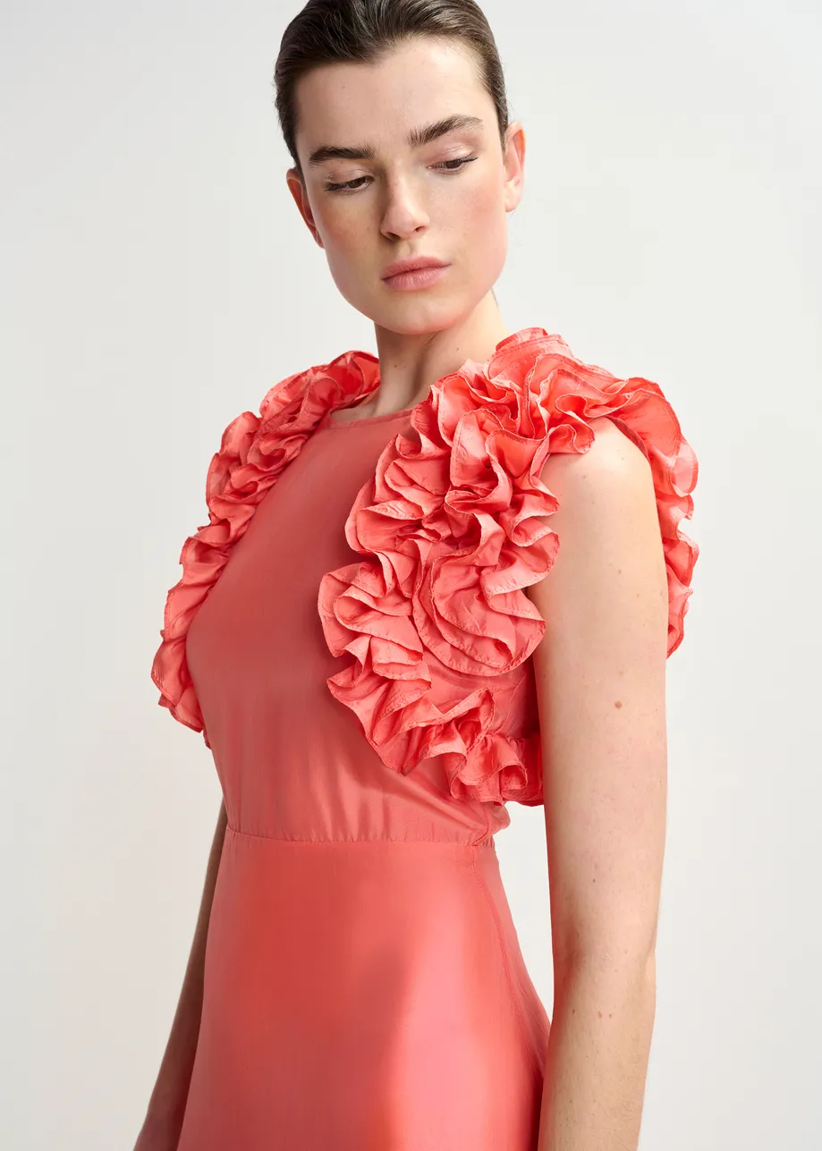 Vestido midi de seda con estampado floral y volantes, coral