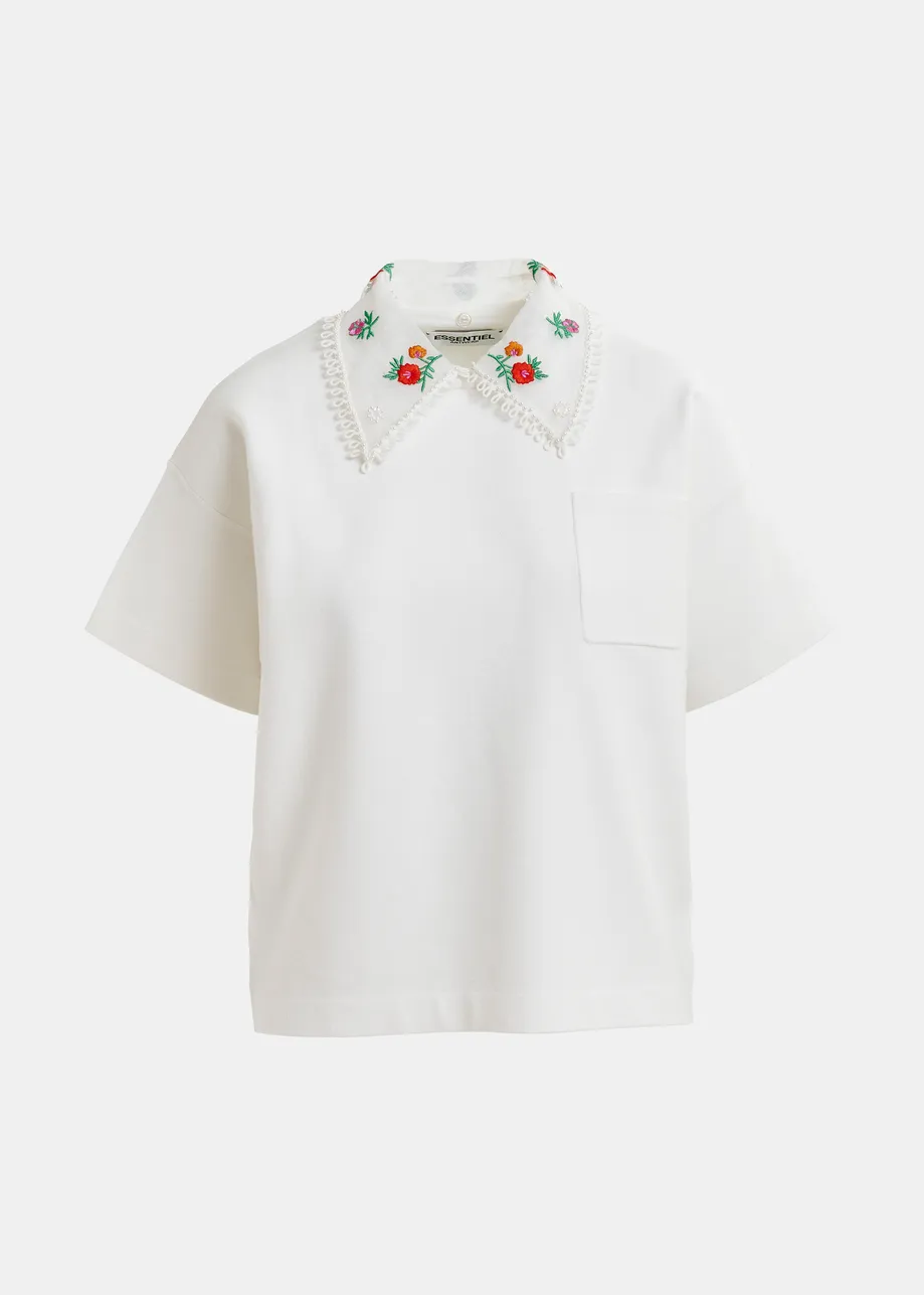 White, green and red knitted top with embroidered lace collar