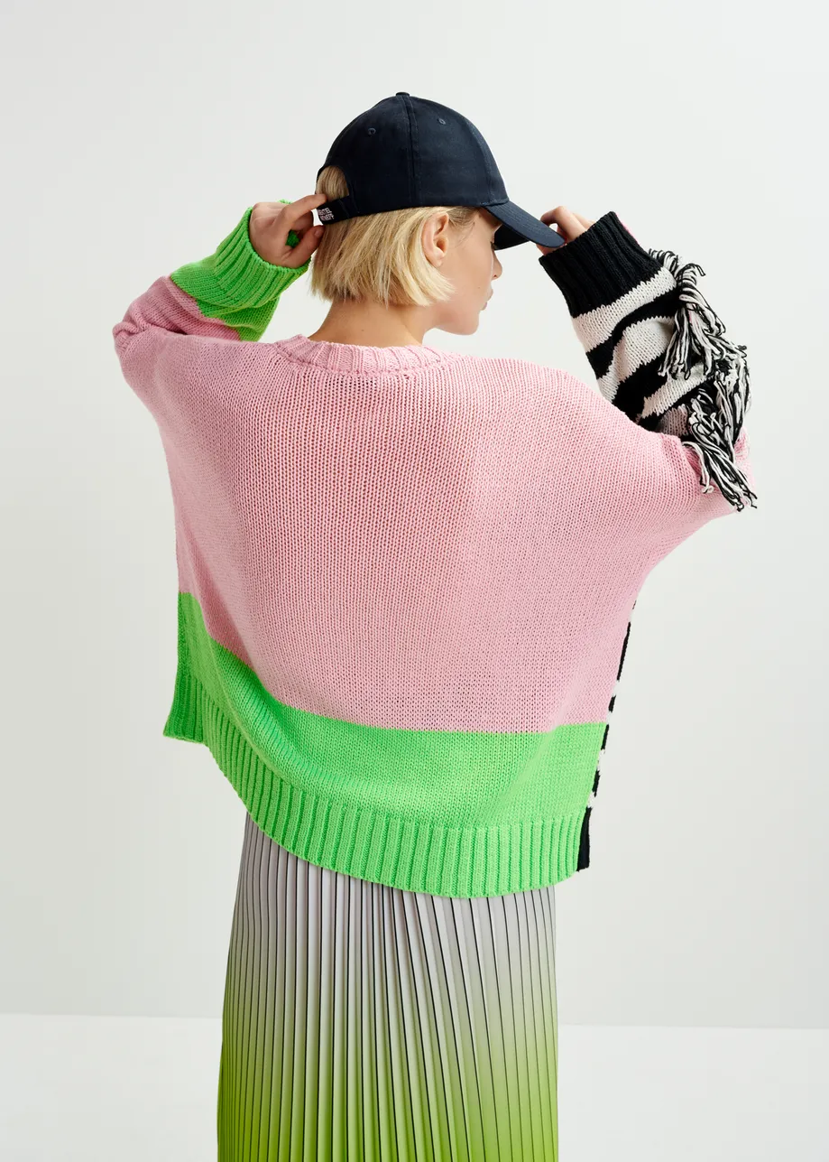 Multicolored jacquard sweater with threads