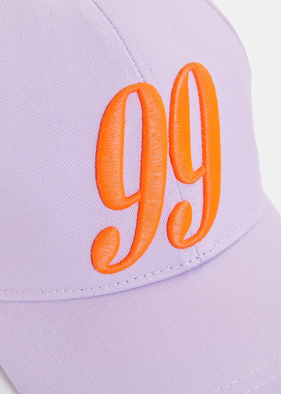 Gorra de béisbol bordada, lila y naranja