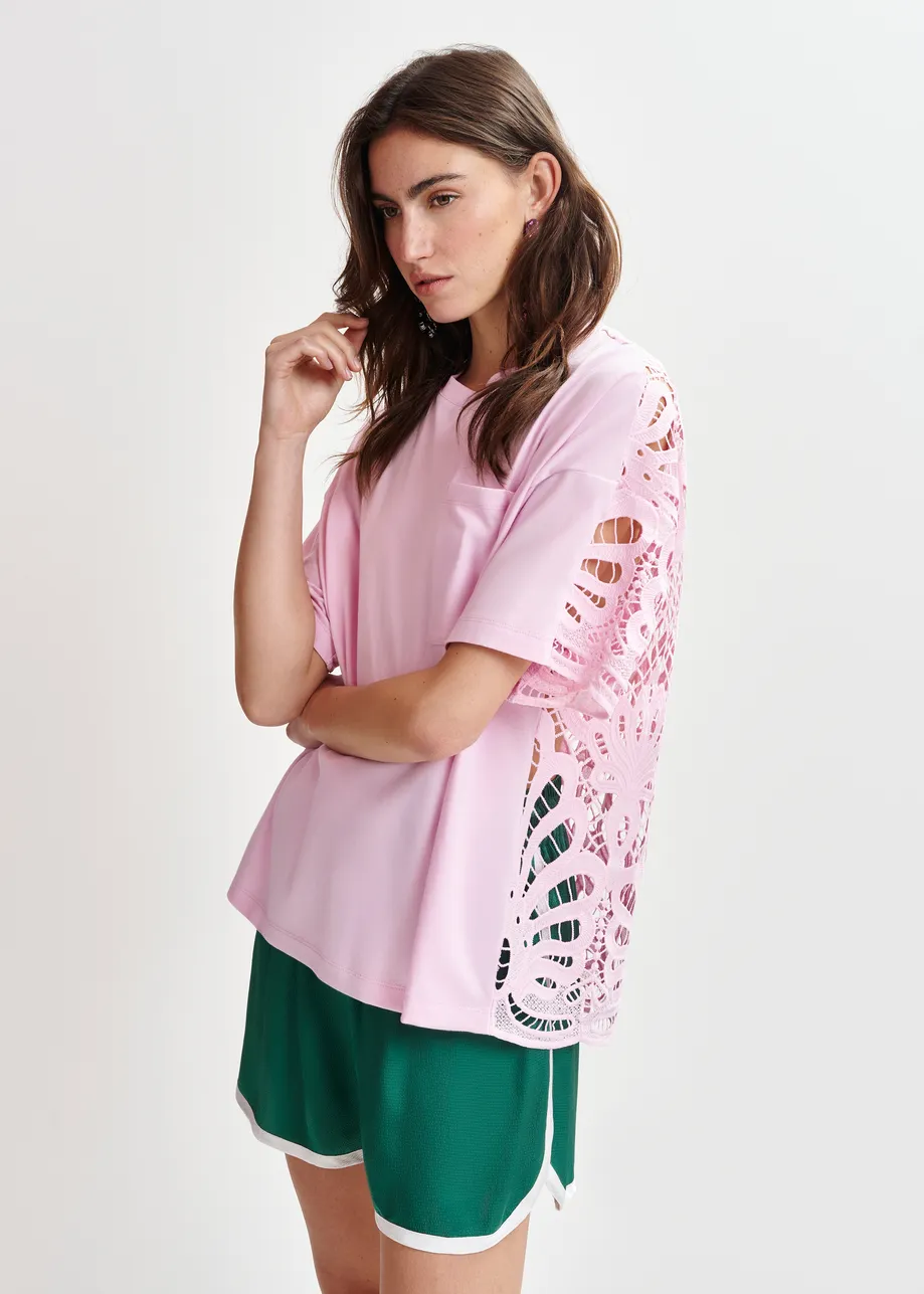 Roze T-shirt met kanten rug