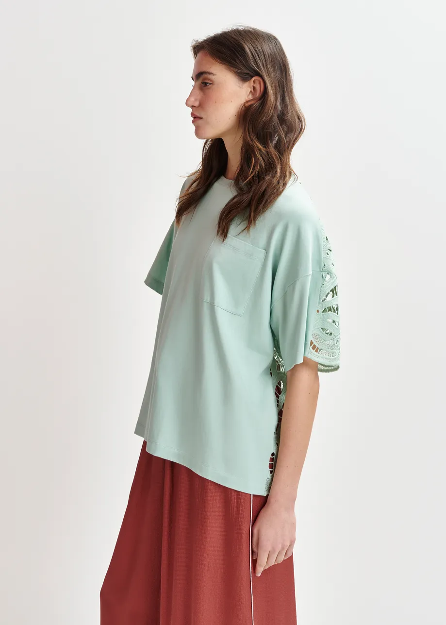 T-shirt turquoise avec dos en dentelle
