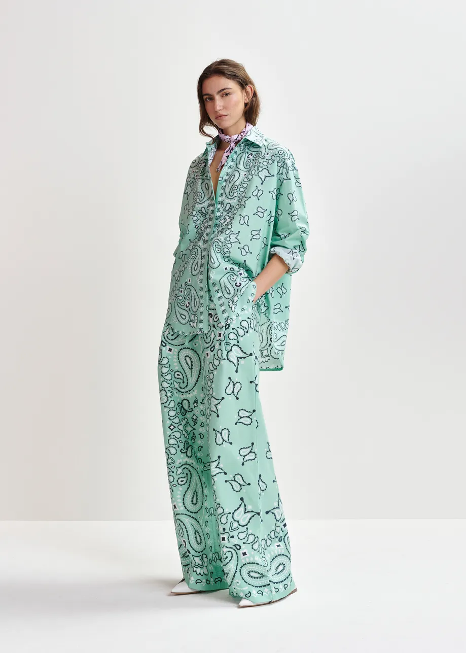 Turquoise en zwarte wijde broek met bandanaprint