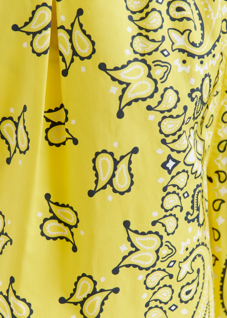 Gele en zwarte short met bandanaprint
