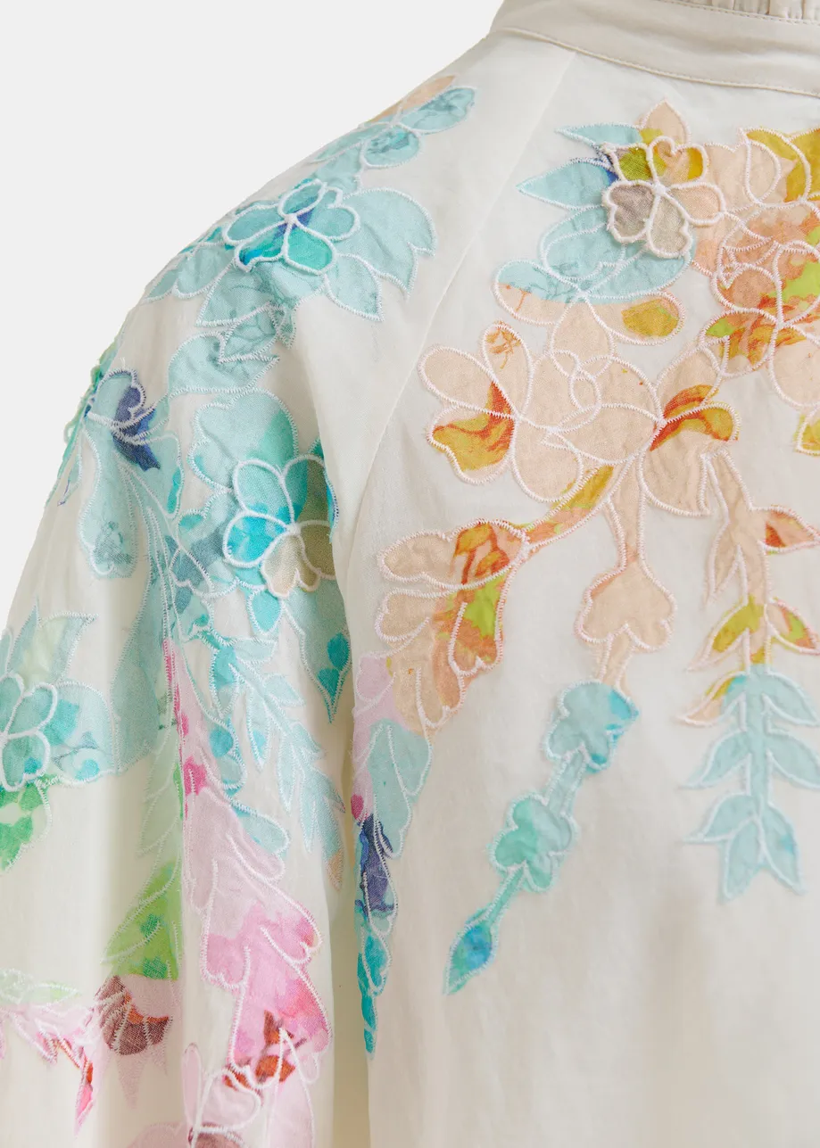 Top de algodón con bordado floral y cuello mao, blanco roto, naranja y rosa