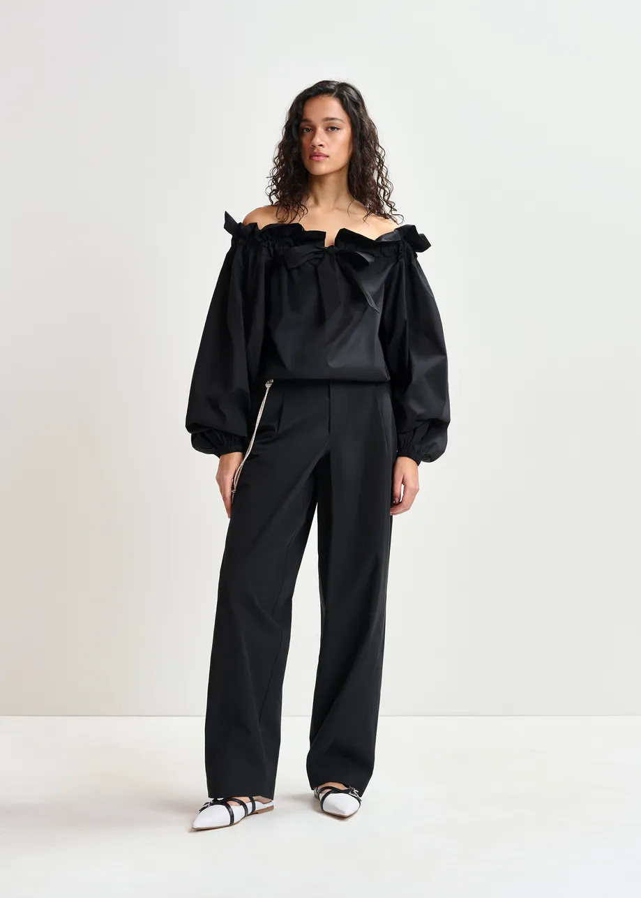 Zwarte tapse broek met strasriem