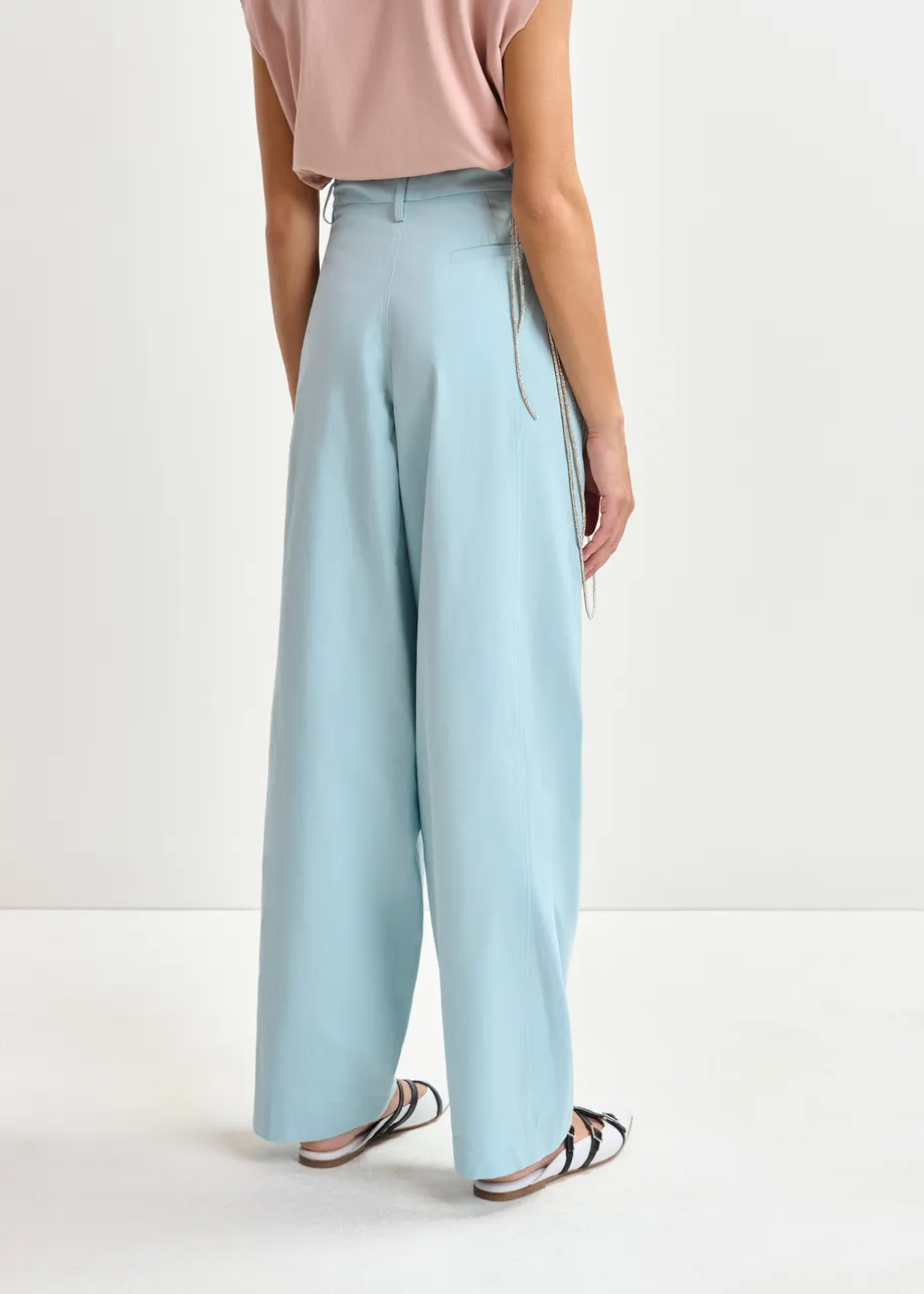 Groenblauwe tapse broek met strasriem