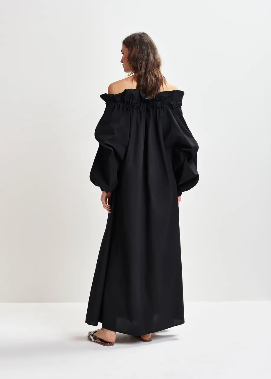 Zwarte maxi-jurk met blousemouwen en regelbare halslijn