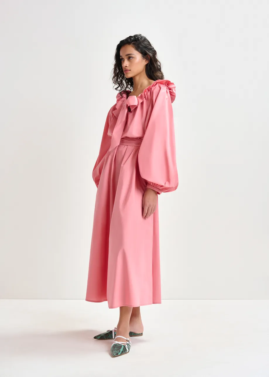Pink cotton maxi dress with voluminous sleeves and adjustable neckline