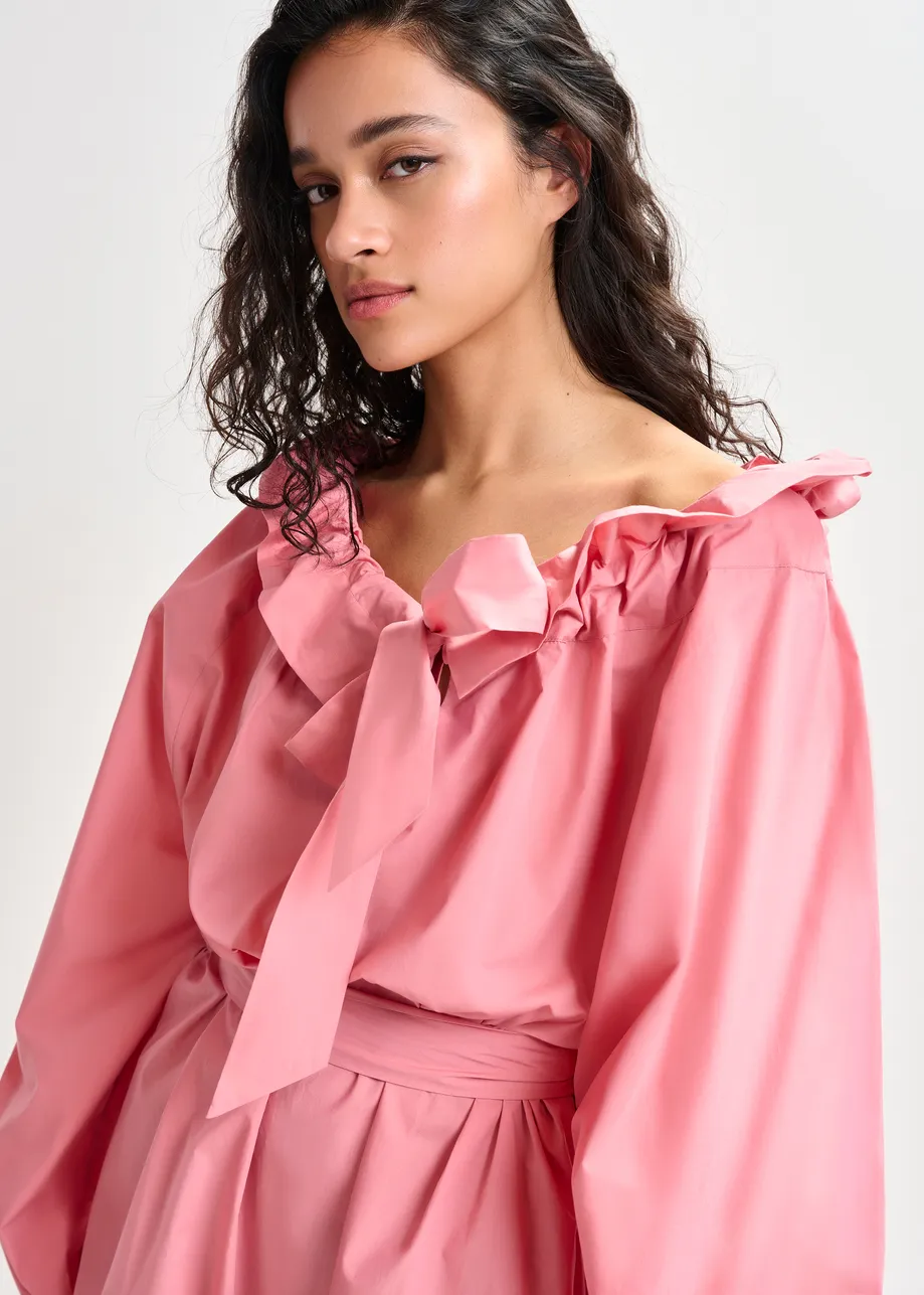 Pink cotton maxi dress with voluminous sleeves and adjustable neckline