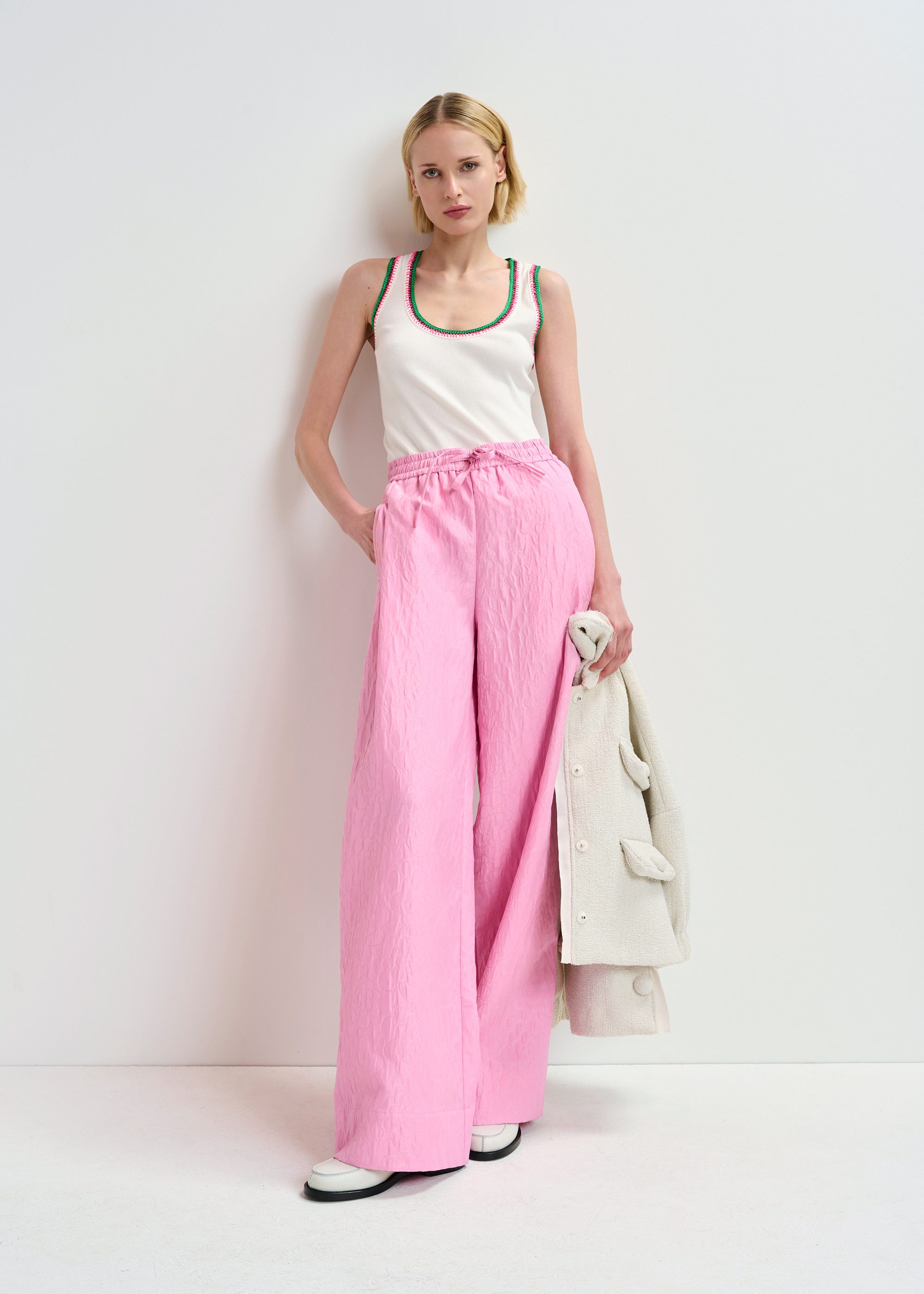 パンツ HIAND Flower jacquard tapered pants HIAND Flower jacquard tapered pants